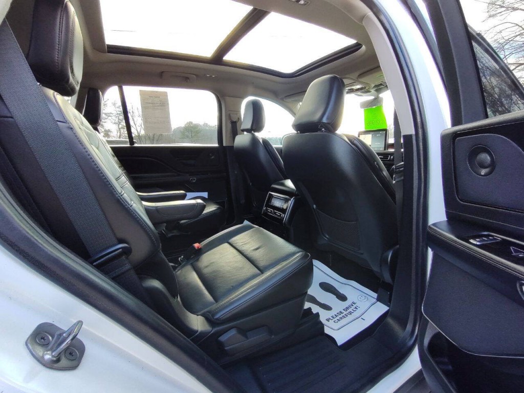 2022 Lincoln Aviator Image 31