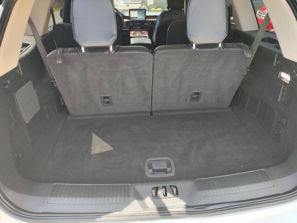 2022 Lincoln Aviator Image 33