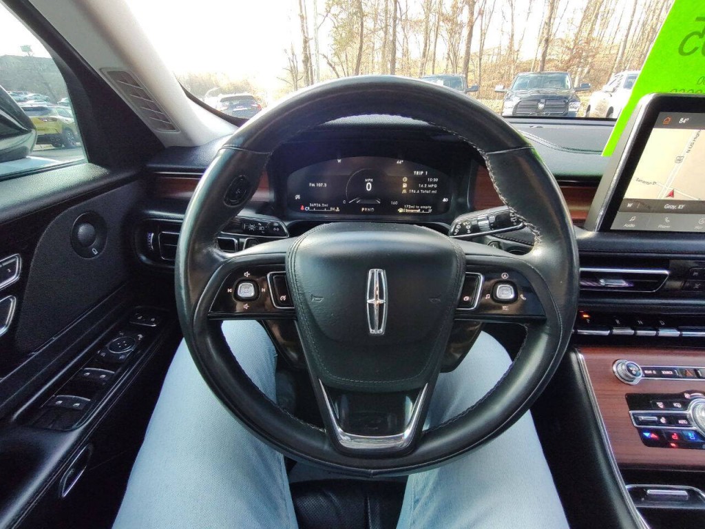 2022 Lincoln Aviator Image 44
