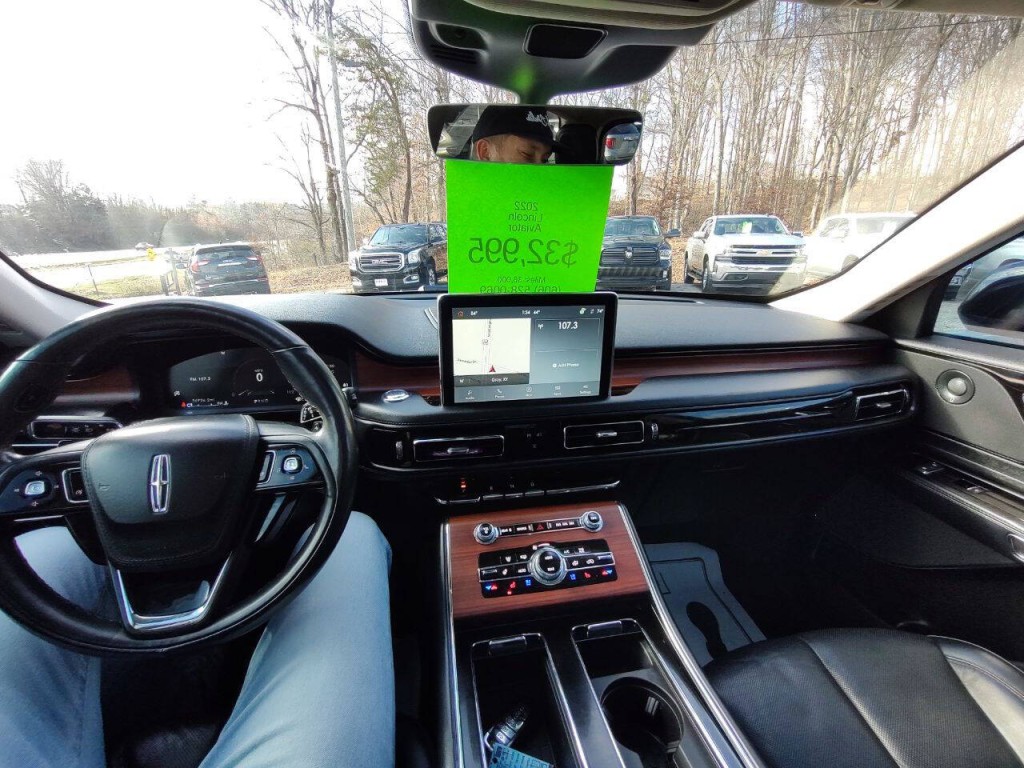 2022 Lincoln Aviator Image 55