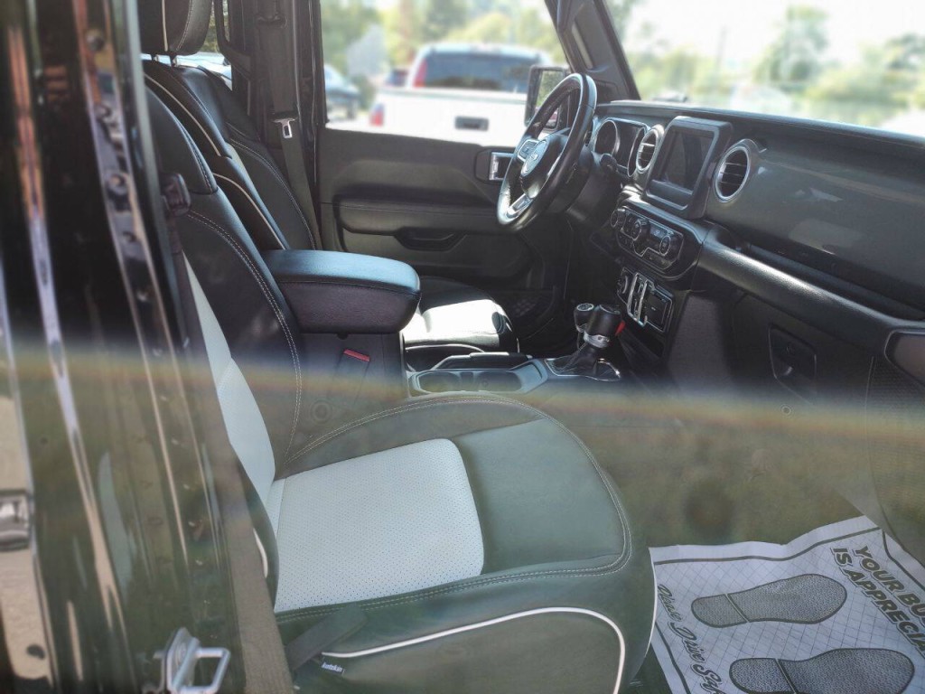 2021 Jeep Gladiator Image 38
