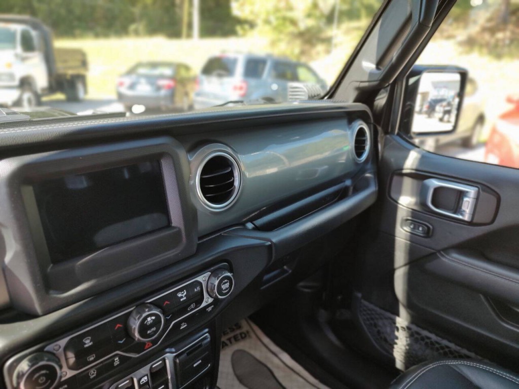 2021 Jeep Gladiator Image 41