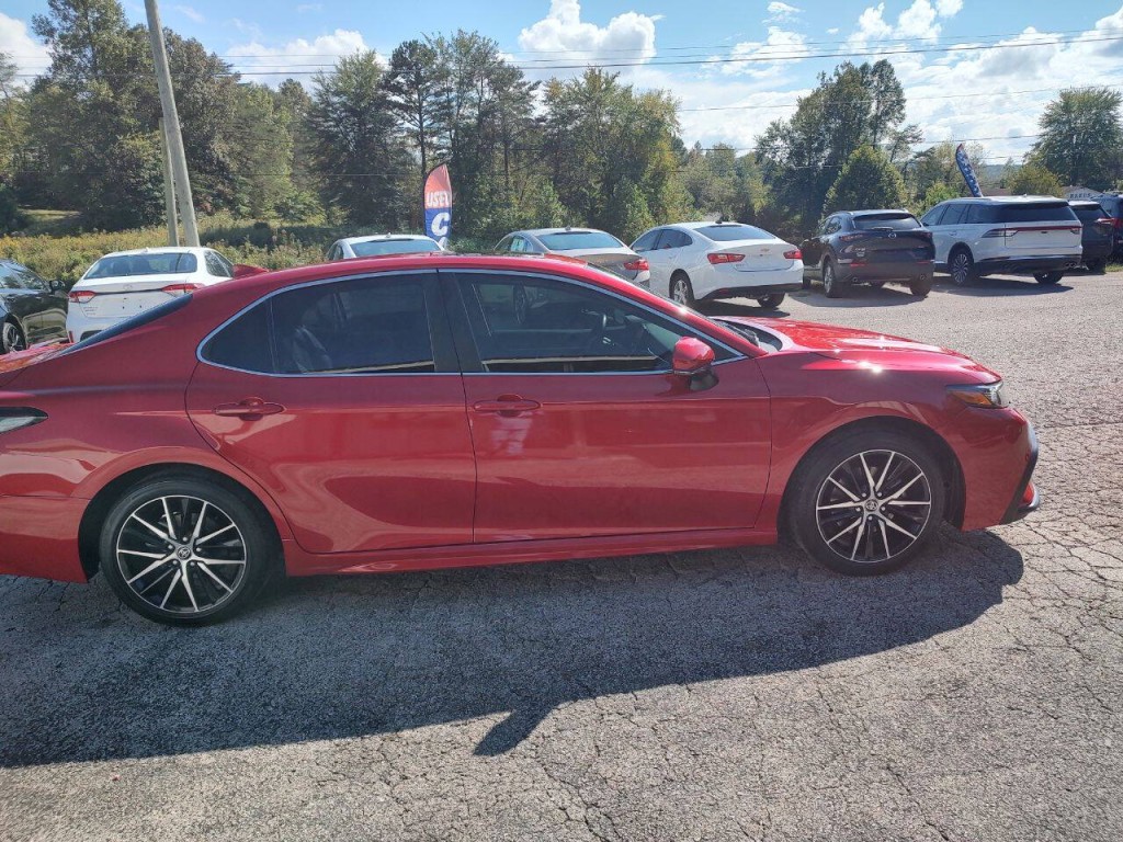 2023 Toyota Camry Image 4