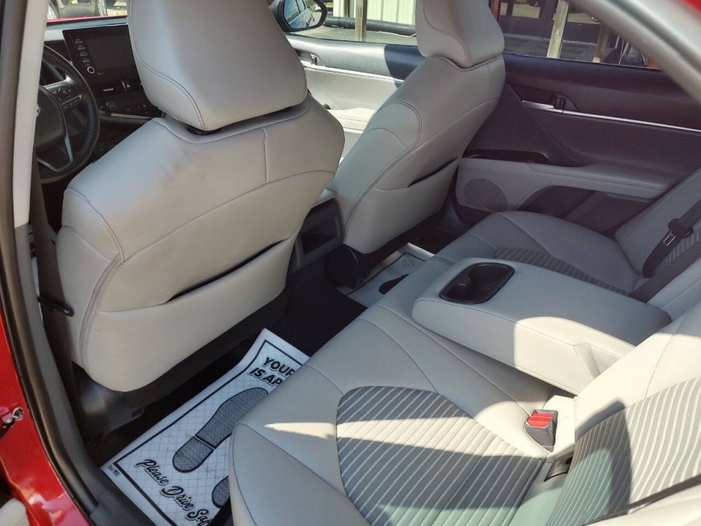 2023 Toyota Camry Image 19