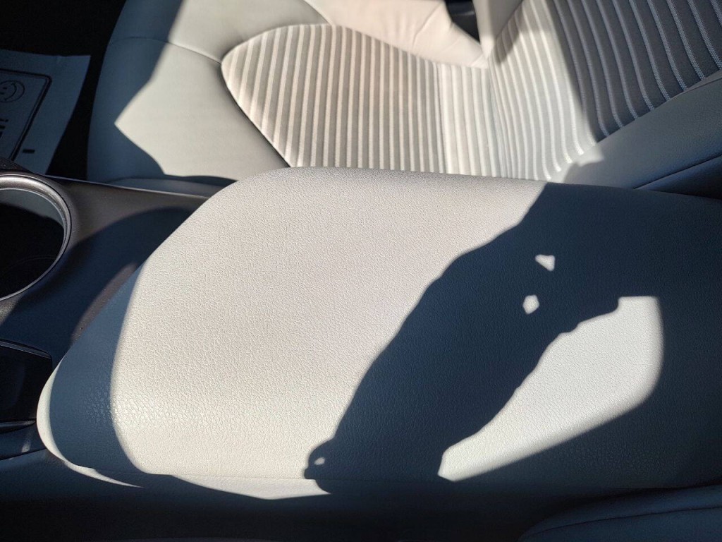 2023 Toyota Camry Image 36