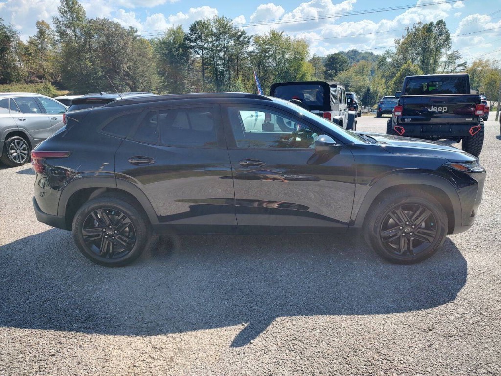 2025 Chevrolet Trax Image 5