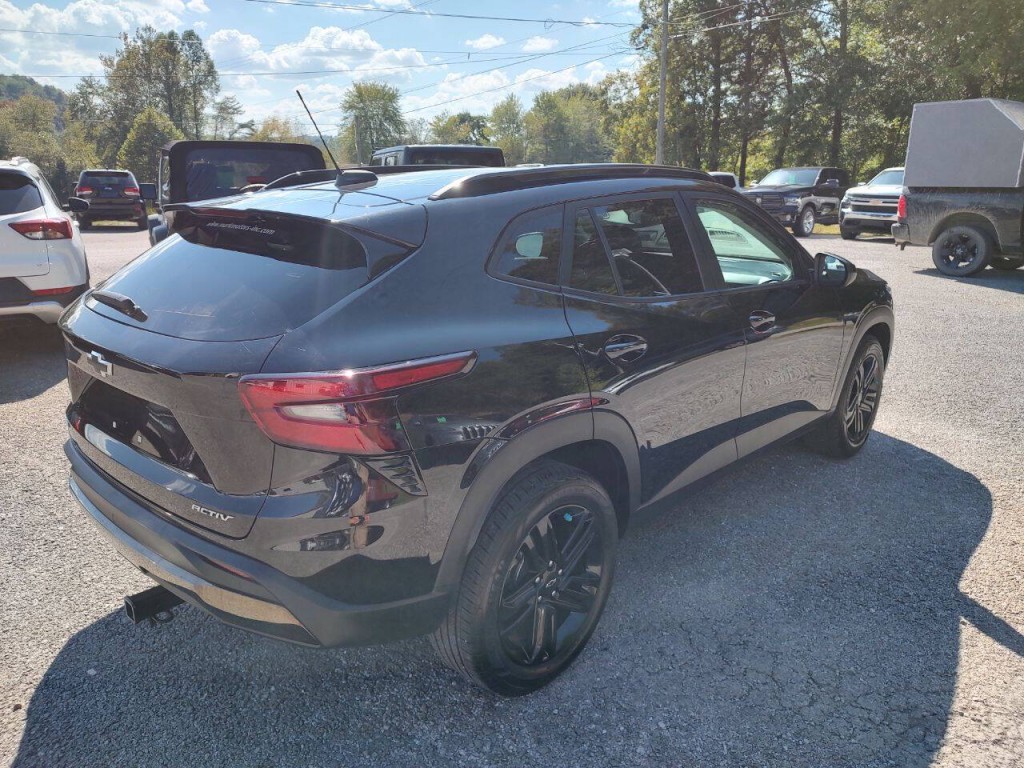 2025 Chevrolet Trax Image 6
