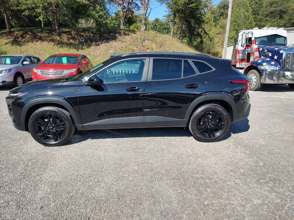 2025 Chevrolet Trax Image 9