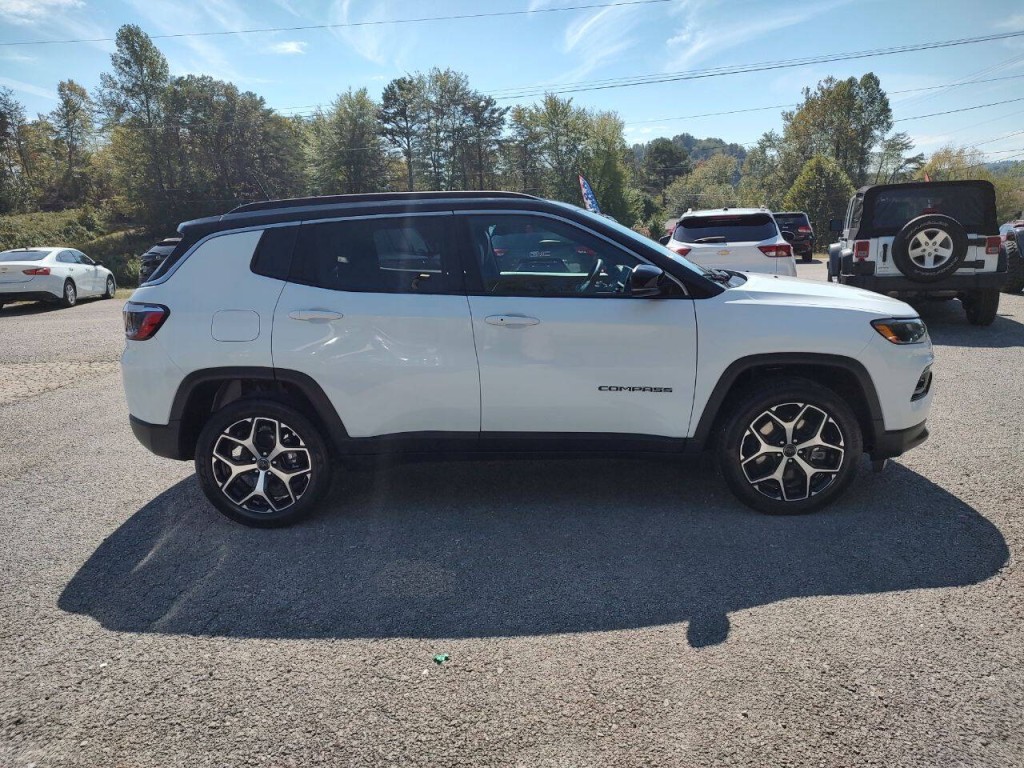 2025 Jeep Compass Image 5