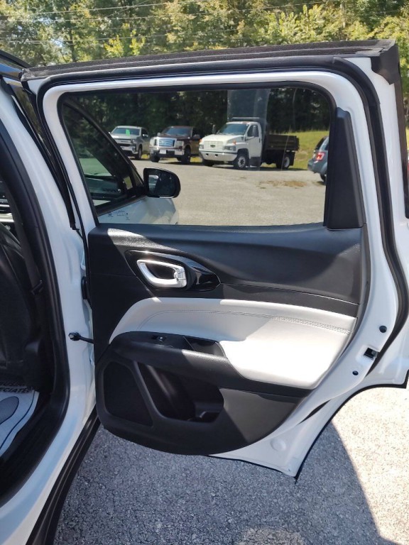 2025 Jeep Compass Image 38