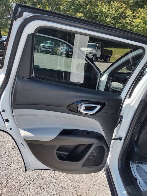 2025 Jeep Compass Image 40
