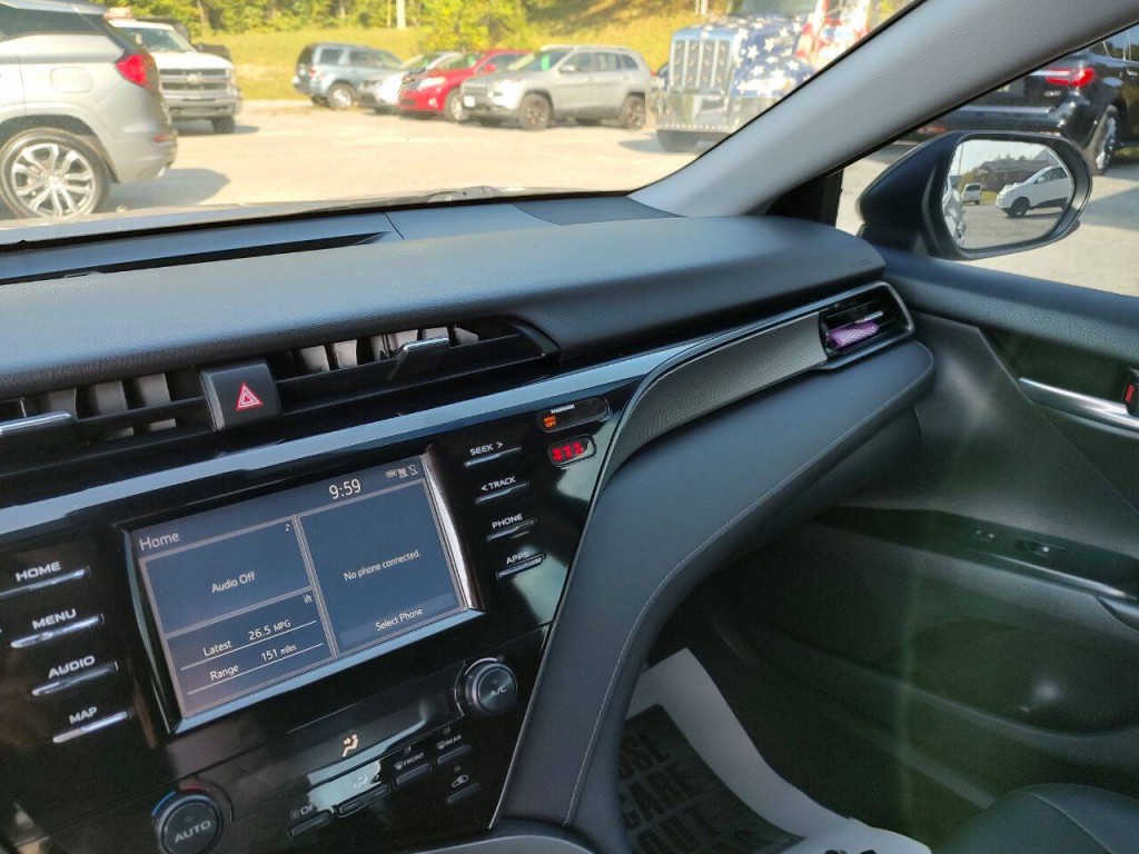 2019 Toyota Camry Image 25