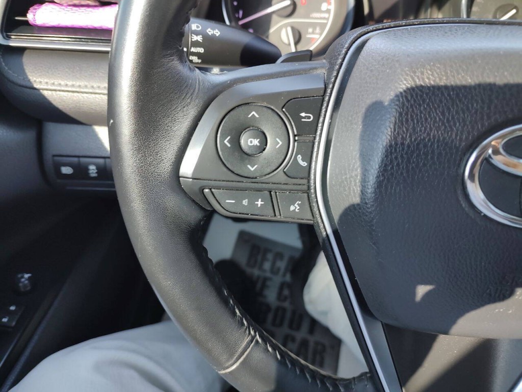 2019 Toyota Camry Image 33