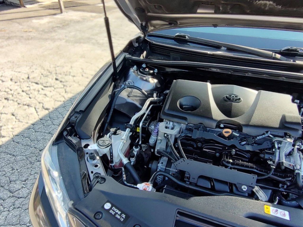 2019 Toyota Camry Image 38