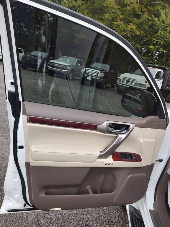 2013 Lexus GX 460 Image 24