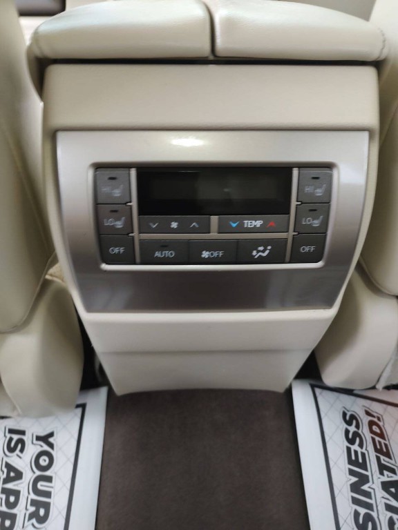 2013 Lexus GX 460 Image 30