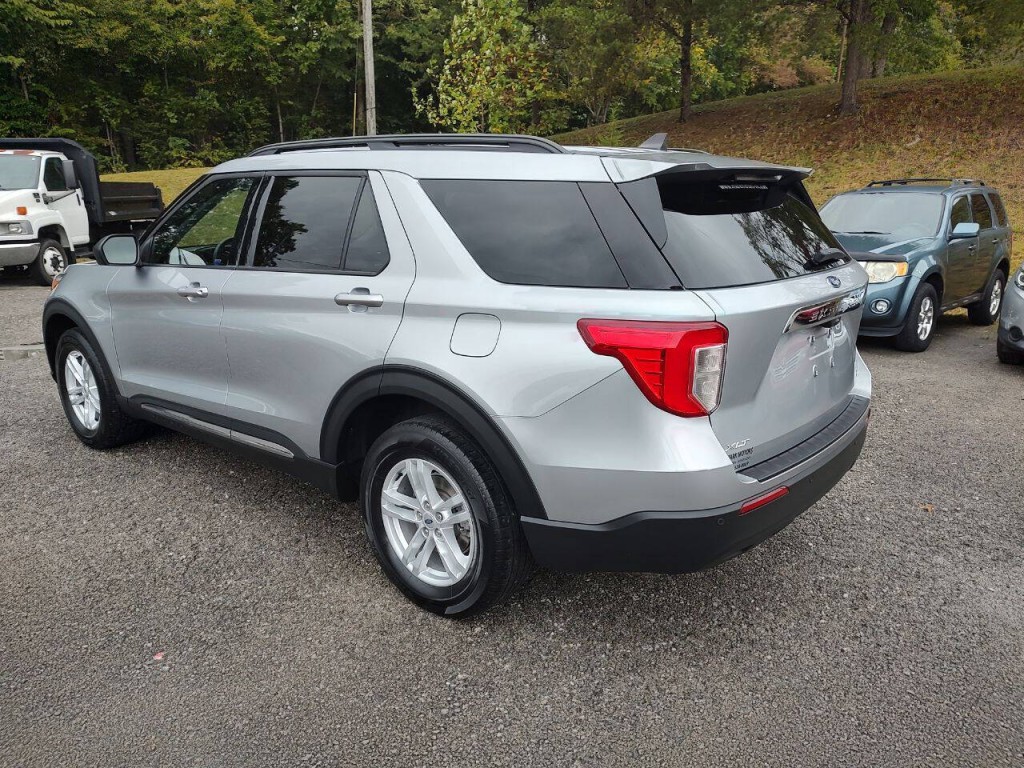 2023 Ford Explorer Image 8