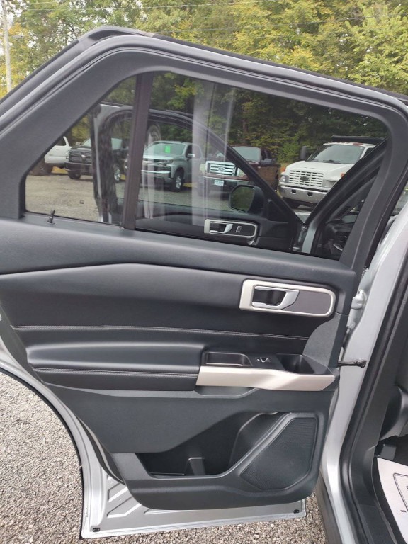 2023 Ford Explorer Image 30