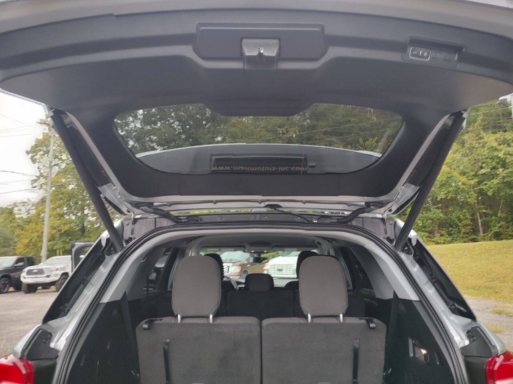 2023 Ford Explorer Image 34
