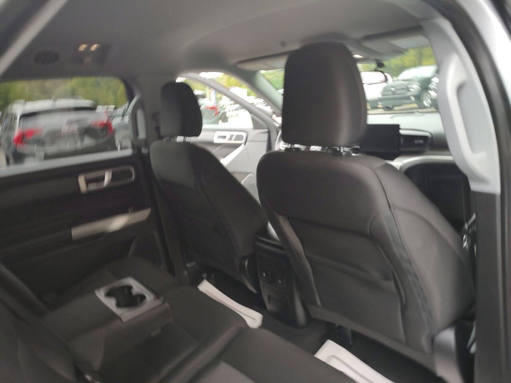 2023 Ford Explorer Image 36
