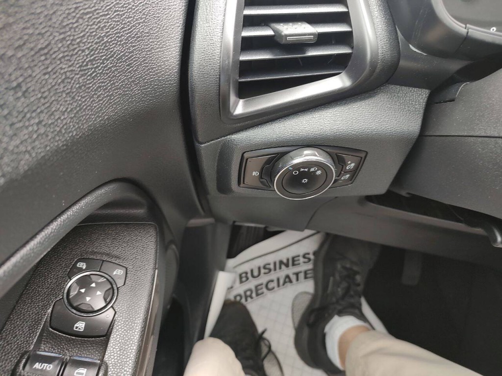 2019 Ford Econoline Image 39