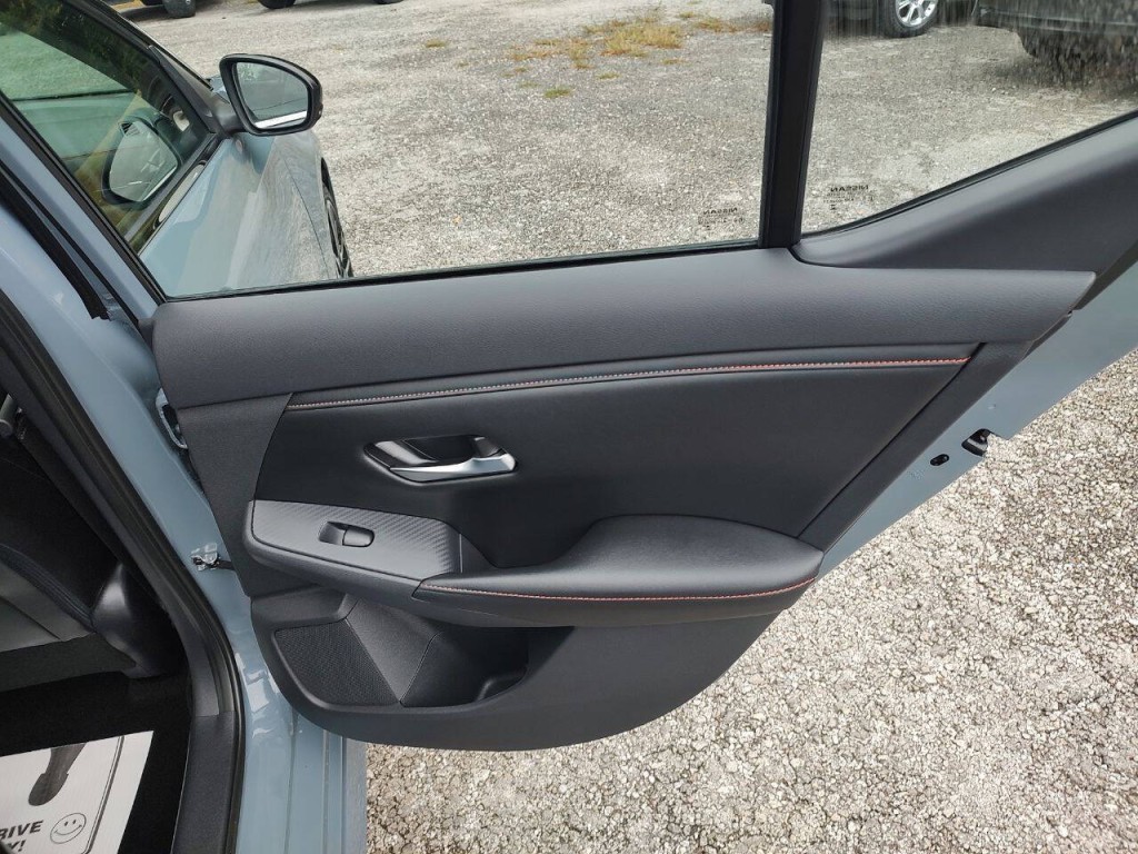 2024 Nissan Sentra Image 33