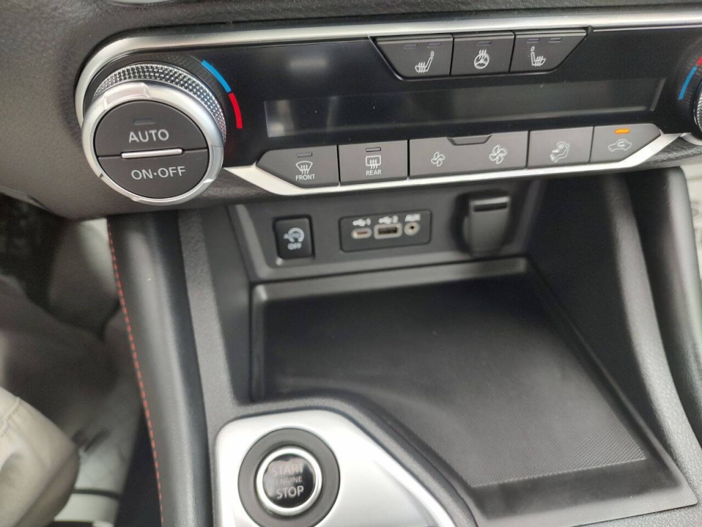 2024 Nissan Sentra Image 40