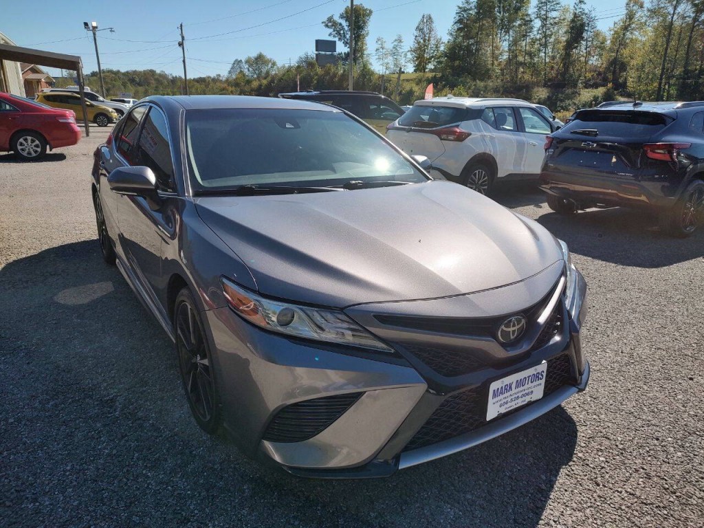 2019 Toyota Camry Image 4