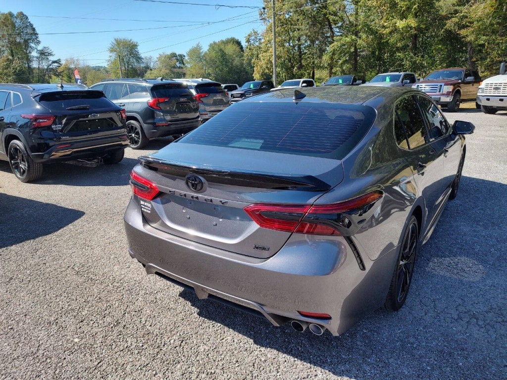 2019 Toyota Camry Image 6