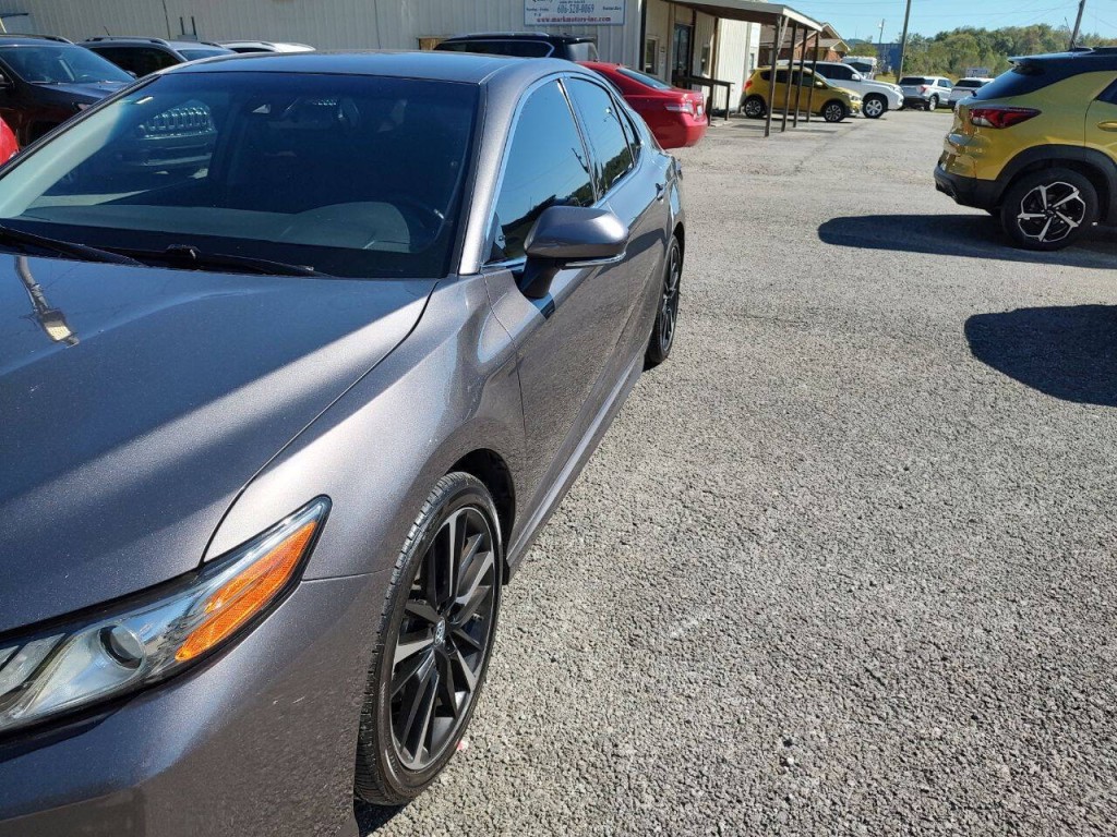 2019 Toyota Camry Image 11