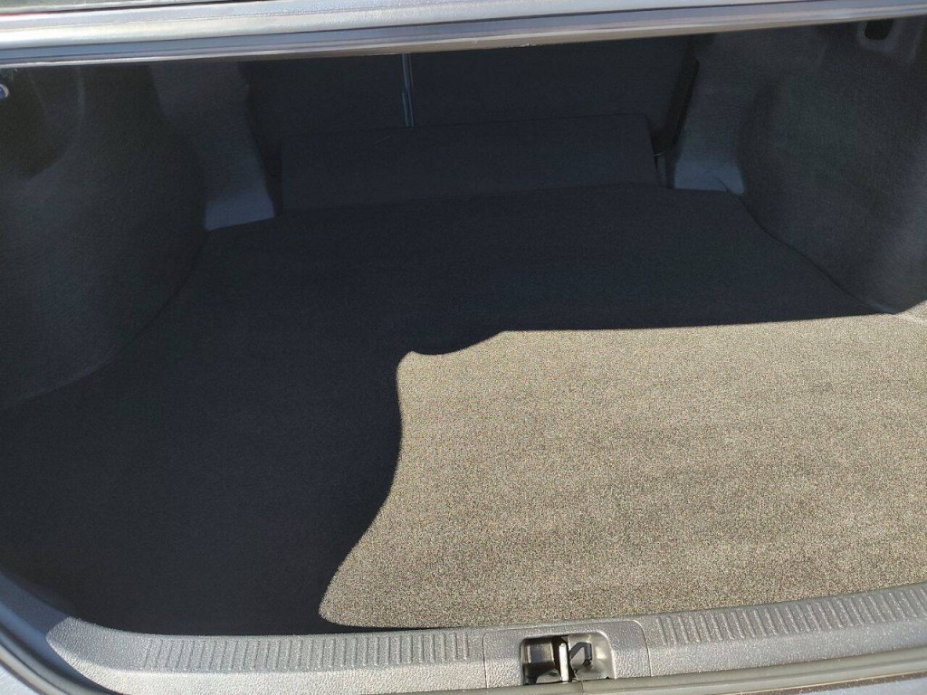2019 Toyota Camry Image 21