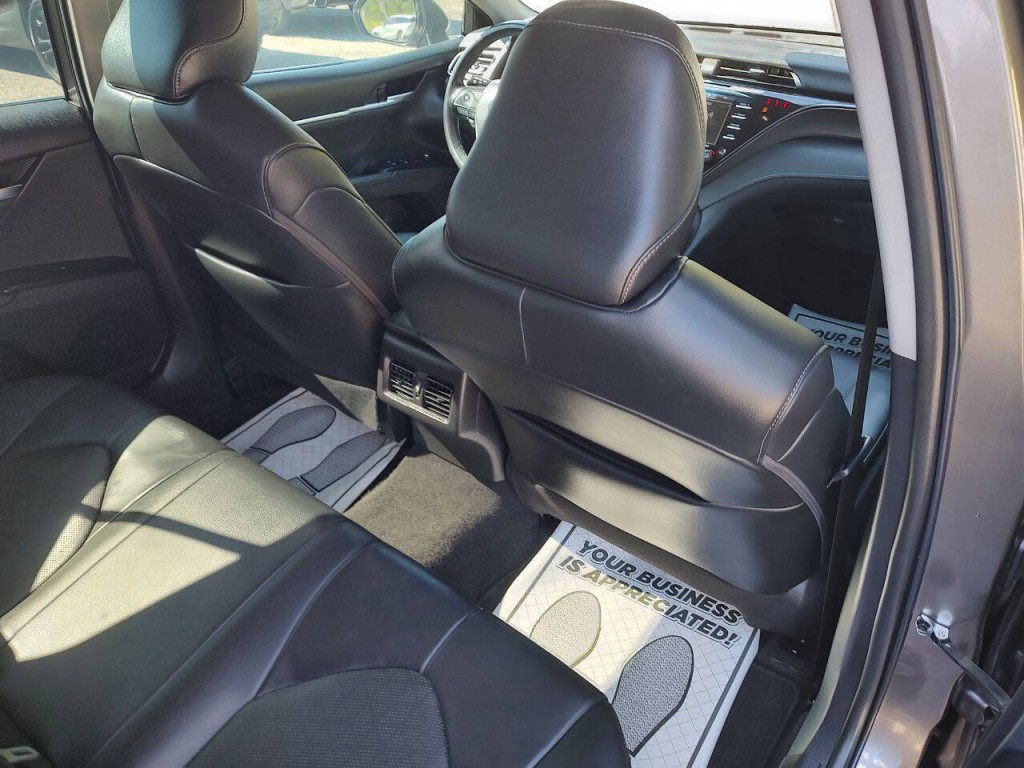 2019 Toyota Camry Image 27