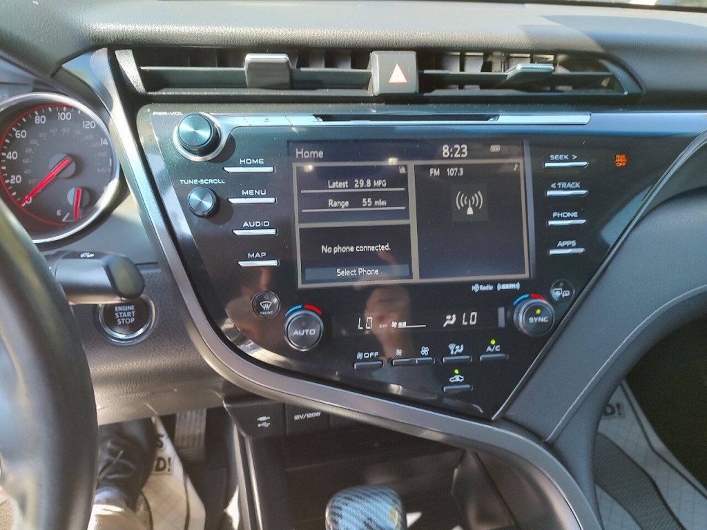 2019 Toyota Camry Image 34