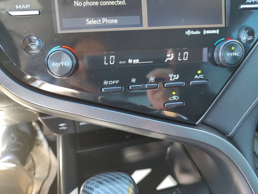 2019 Toyota Camry Image 35