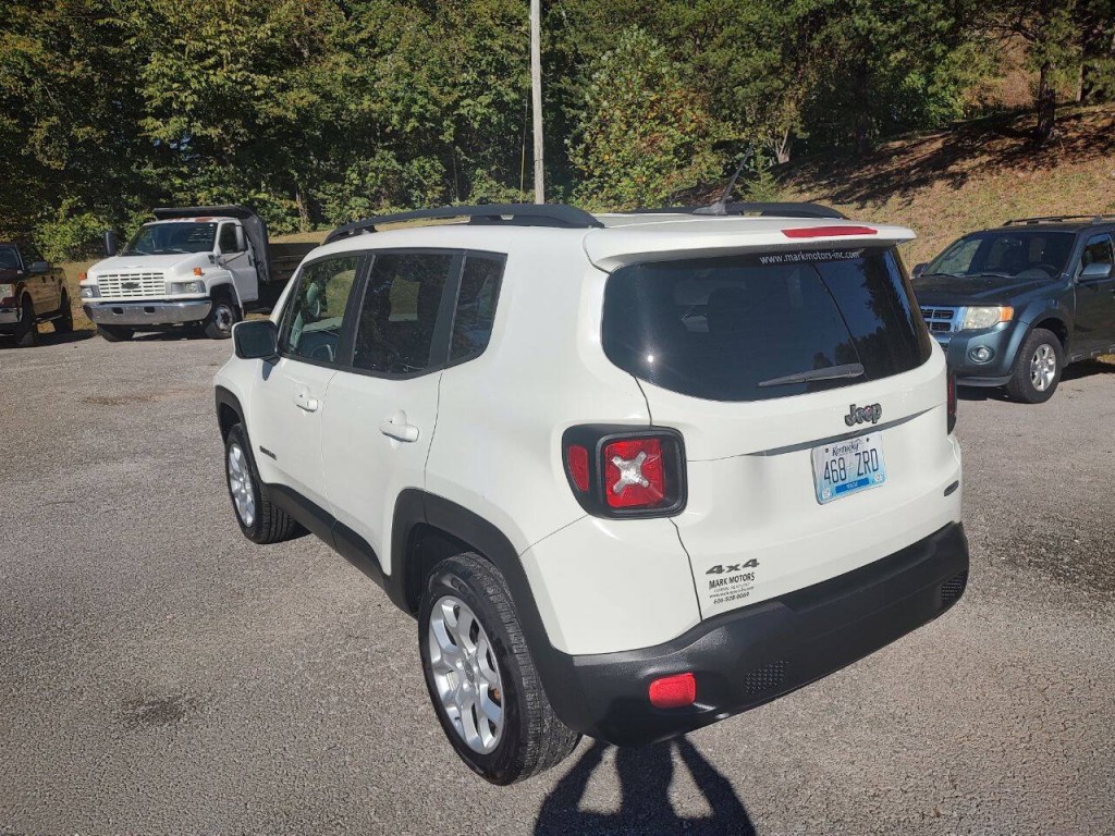2017 Jeep Renegade Image 8