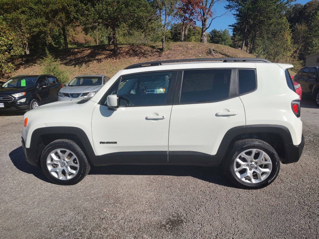 2017 Jeep Renegade Image 9