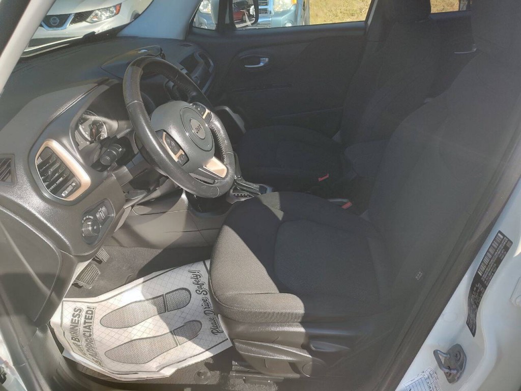 2017 Jeep Renegade Image 16