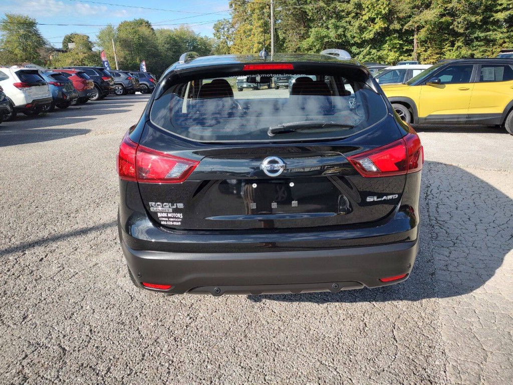 2019 Nissan Rogue Image 7