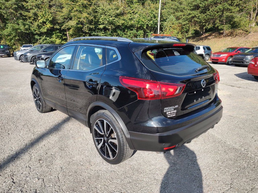 2019 Nissan Rogue Image 8