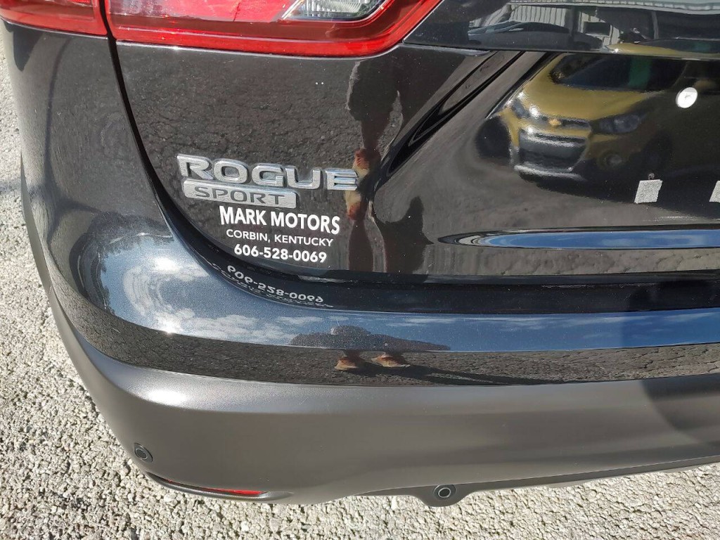 2019 Nissan Rogue Image 14