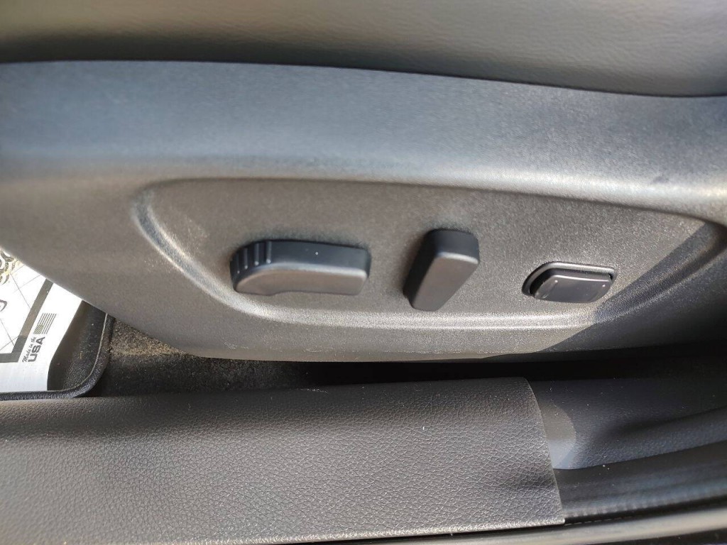 2019 Nissan Rogue Image 20