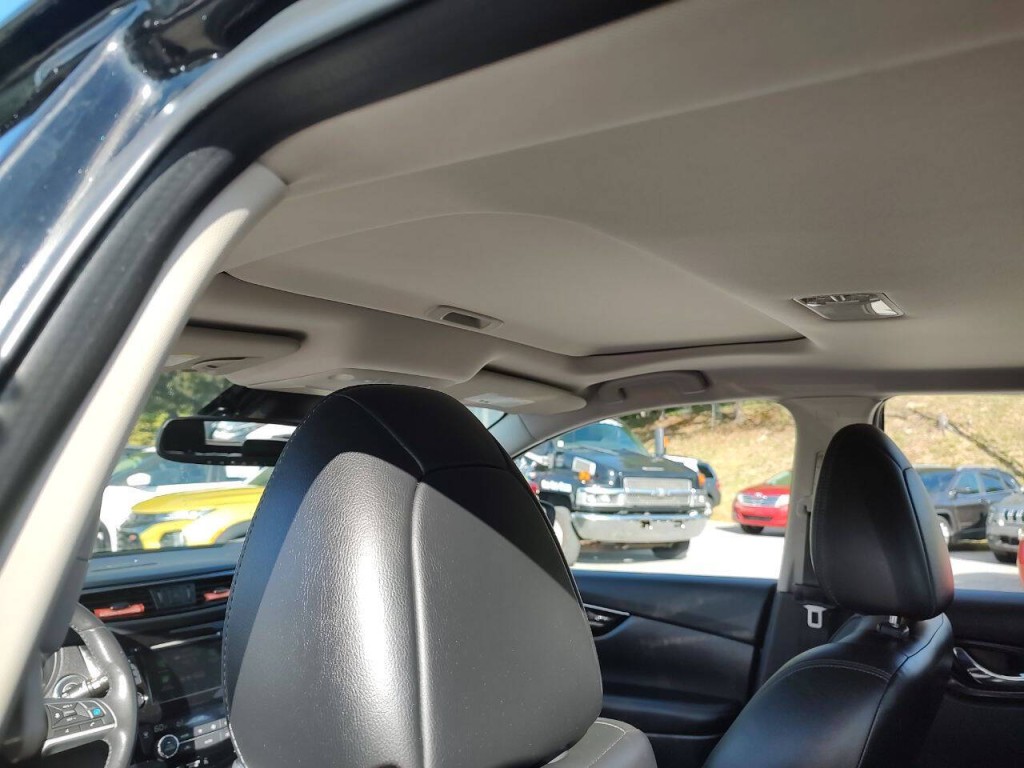 2019 Nissan Rogue Image 23