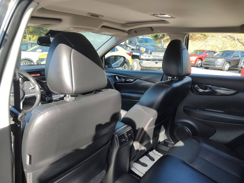 2019 Nissan Rogue Image 26