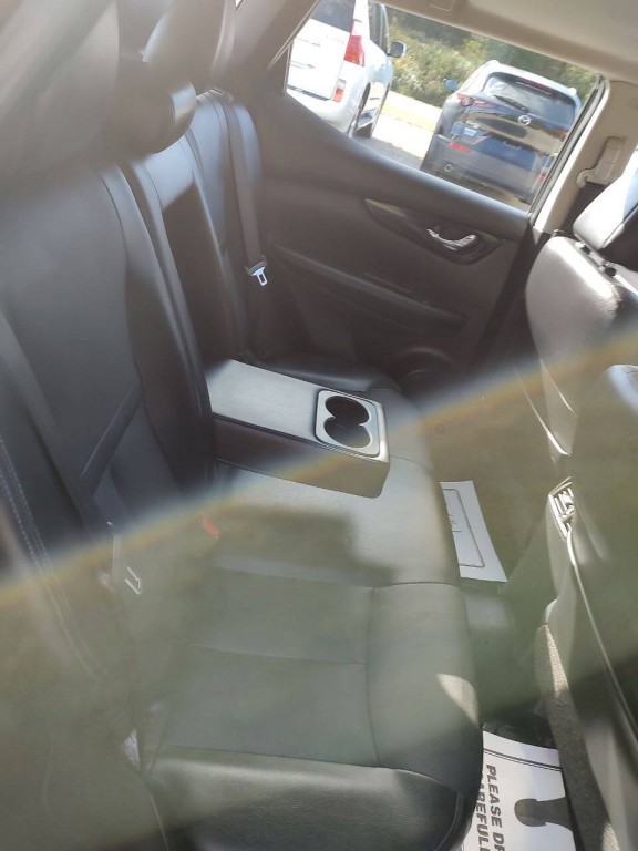 2019 Nissan Rogue Image 35