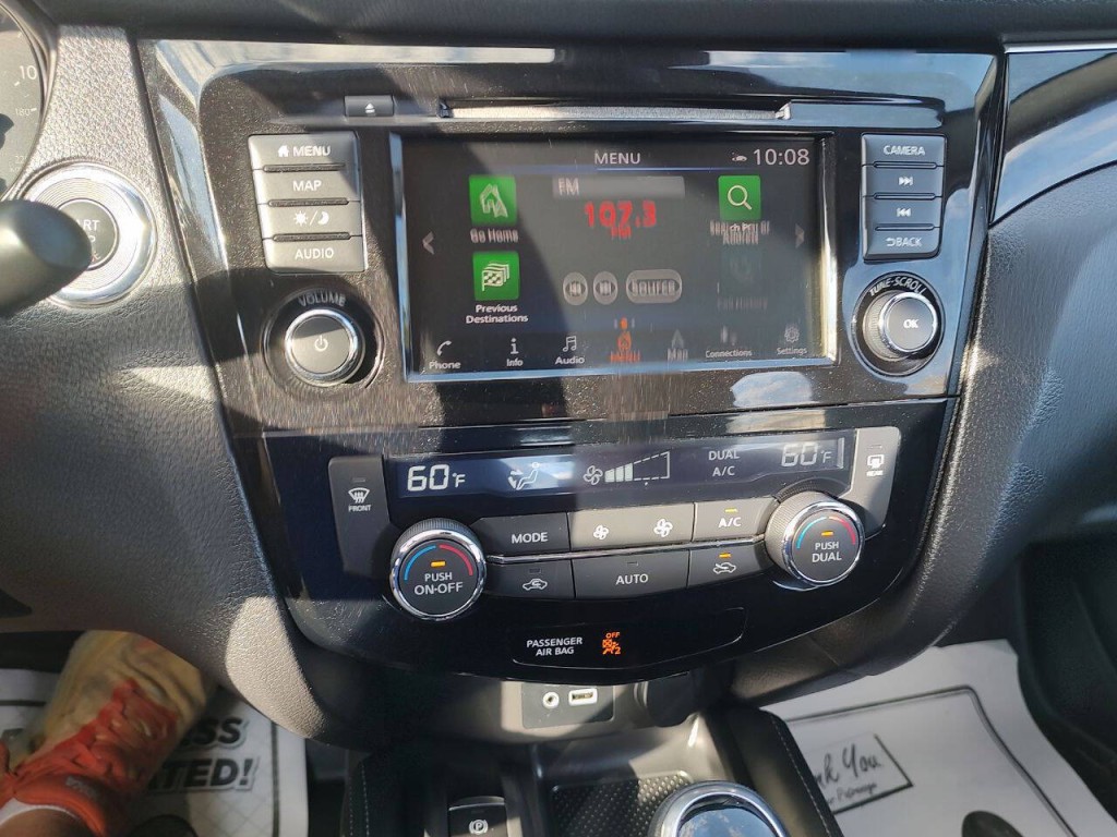 2019 Nissan Rogue Image 43