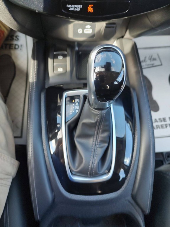 2019 Nissan Rogue Image 47
