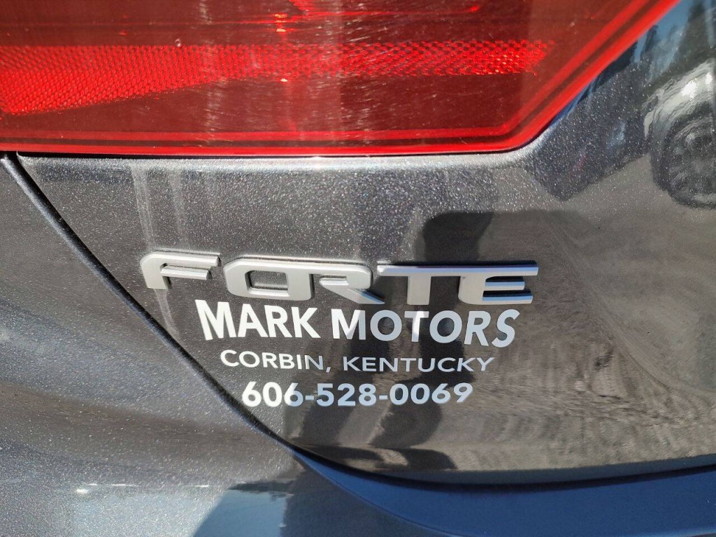 2024 Kia Forte Image 12