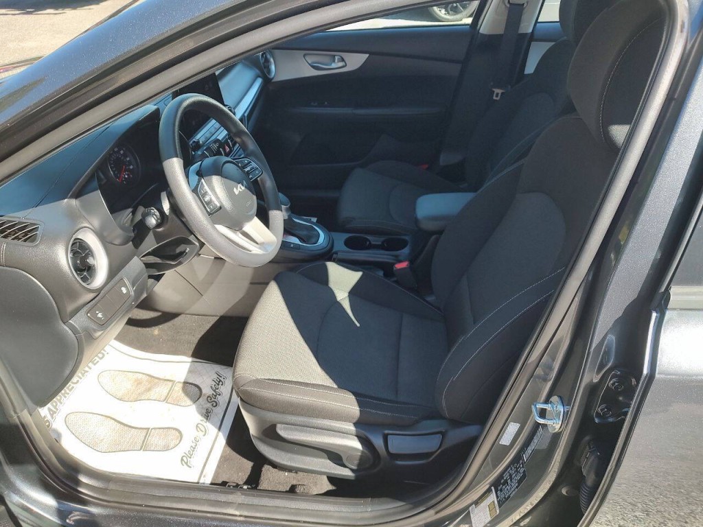 2024 Kia Forte Image 14