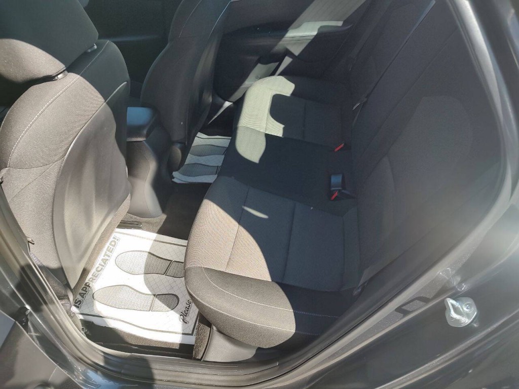 2024 Kia Forte Image 17