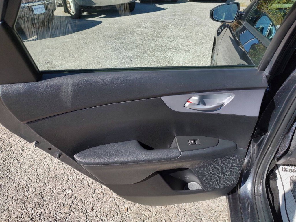 2024 Kia Forte Image 19